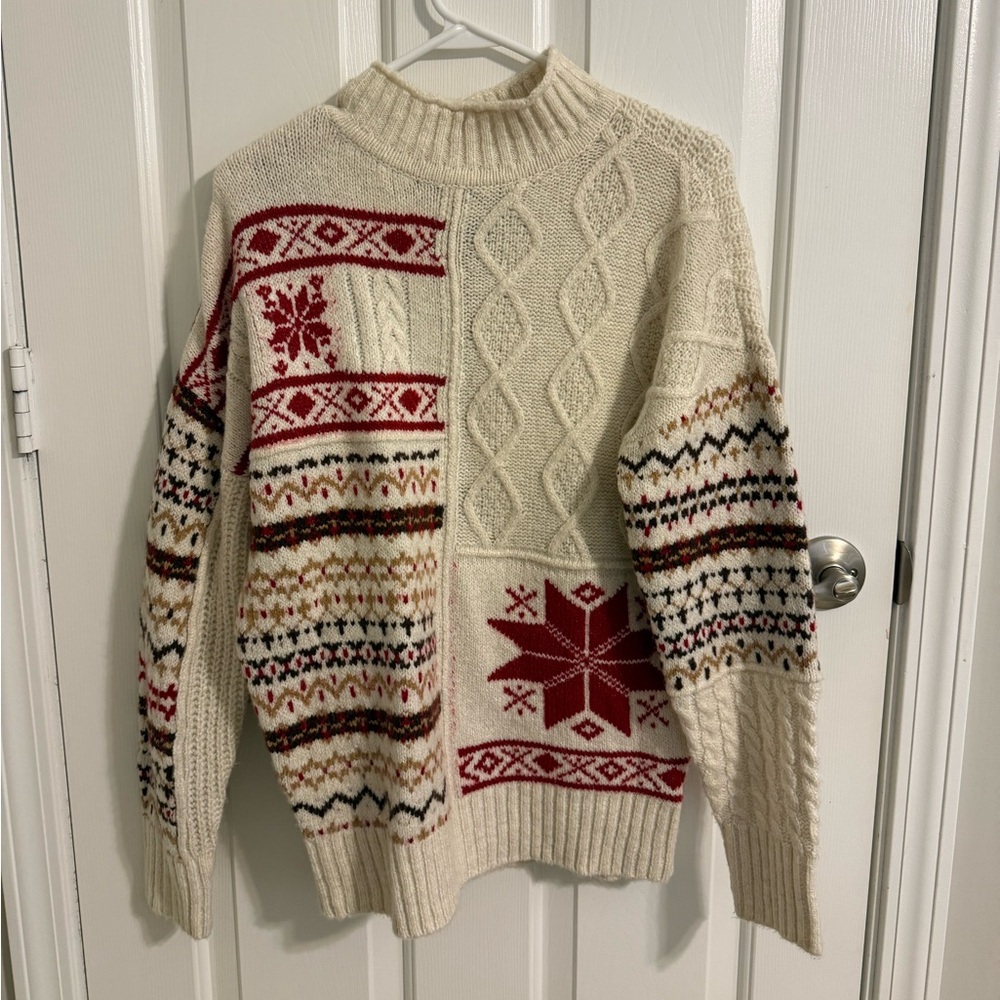 American Eagle Outfitters Cream and Red Knit Sweater